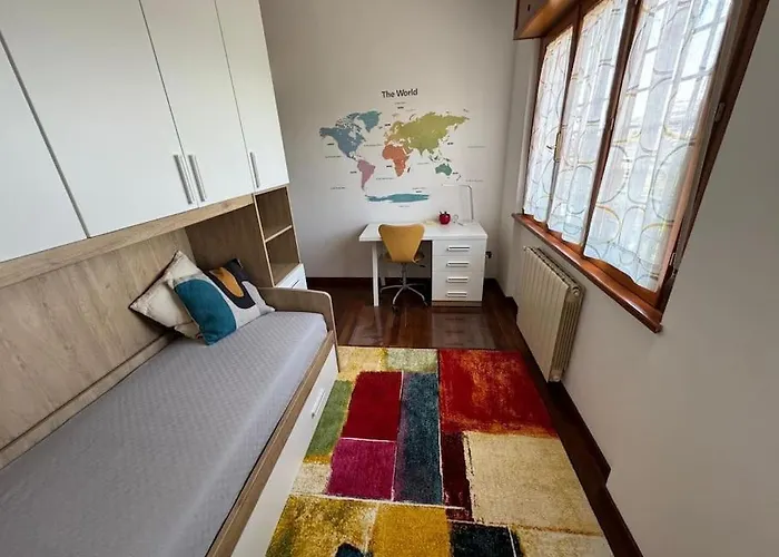 Apartment Panda House *